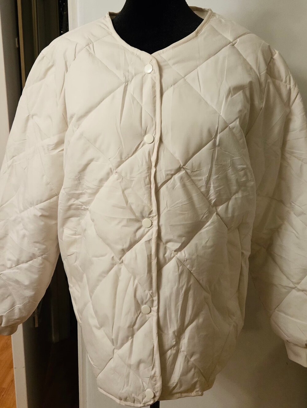 Cream White Diamond Quilted Collarless Snap Front Jacket Pockets